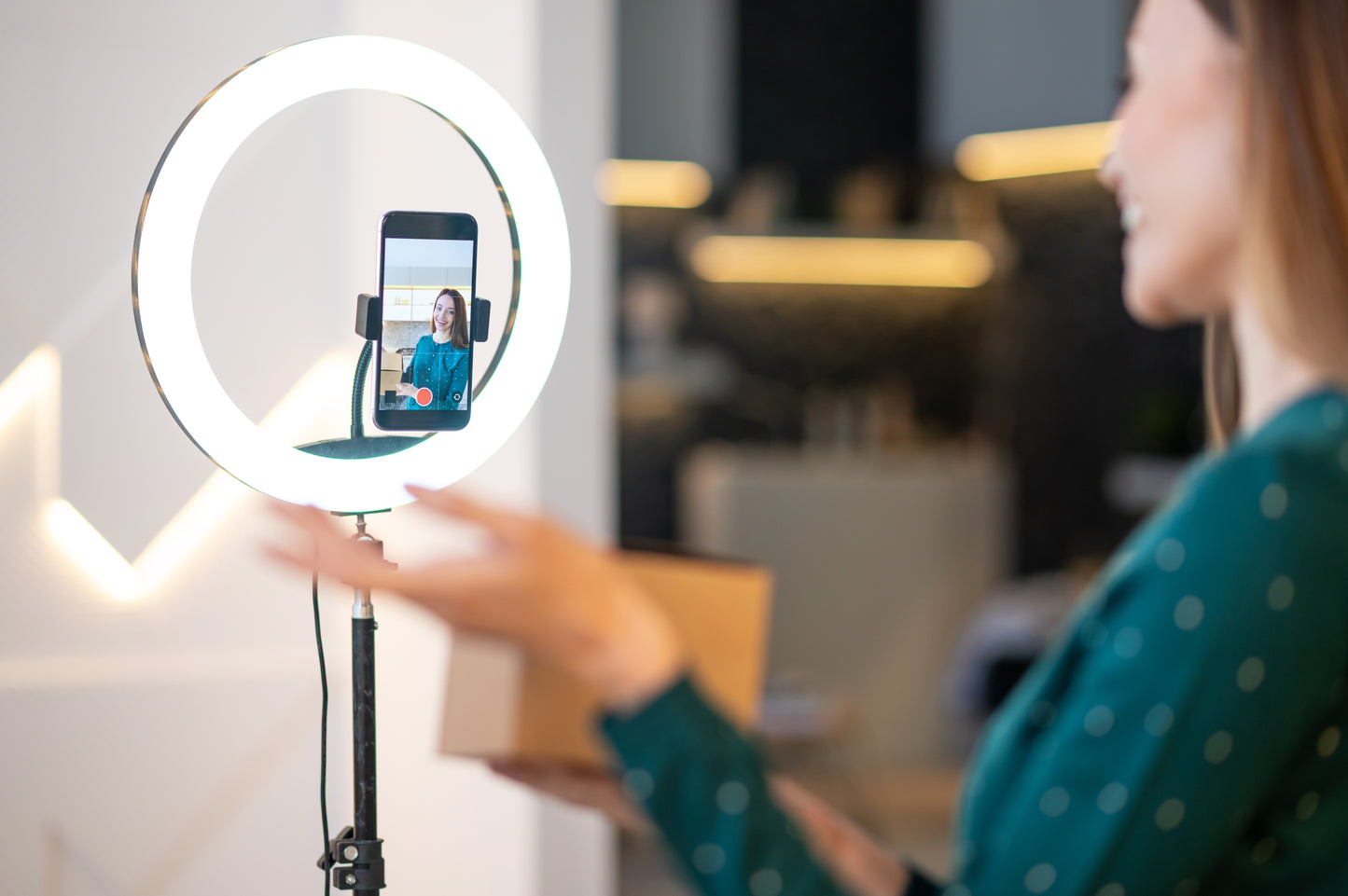 Selfie Ring Light with Phone Holder – LED Light for YouTube, Vlogs & Photography